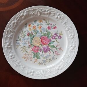1952 Homer Laughlin Made In USA 9-1/4" Floral and Embossed Dinner Plate